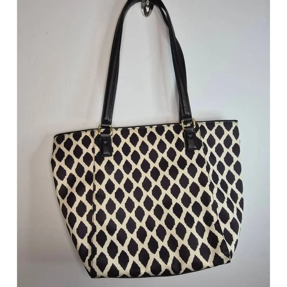 Vera Bradley this chic